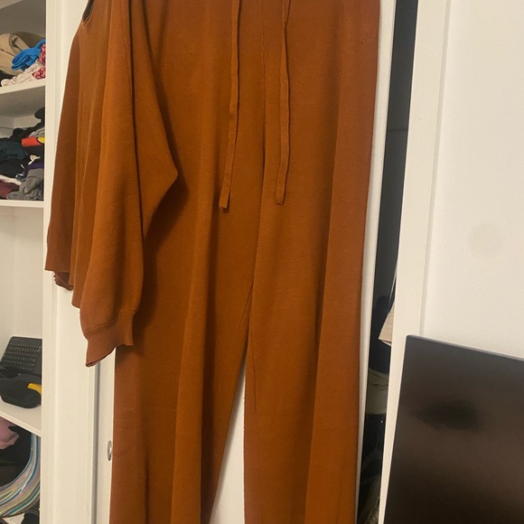Women's Rust Pant Set - Picture 1 of 6